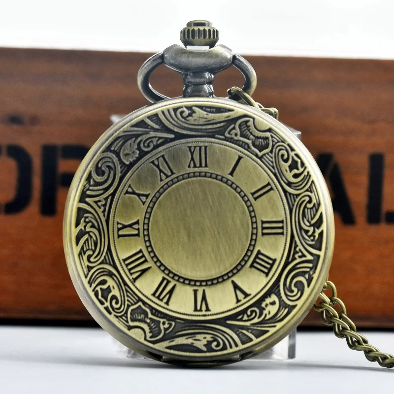 Vintage Bronze Steampunk Roman Scale Carving Quartz Pocket Watch Necklace Pendant Clock Chain Men's and Women's Gifts