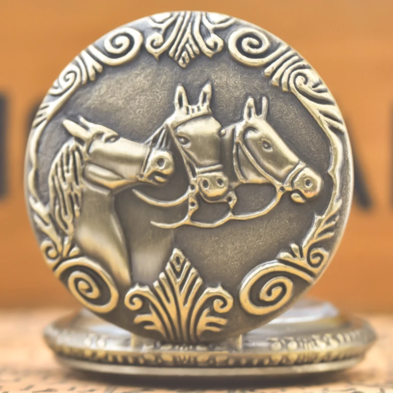 Retro Charm Neutral Fashion Three Horse Carving Quartz Steampunk Pocket Watch Men's and Women's Necklace Pendant Gift