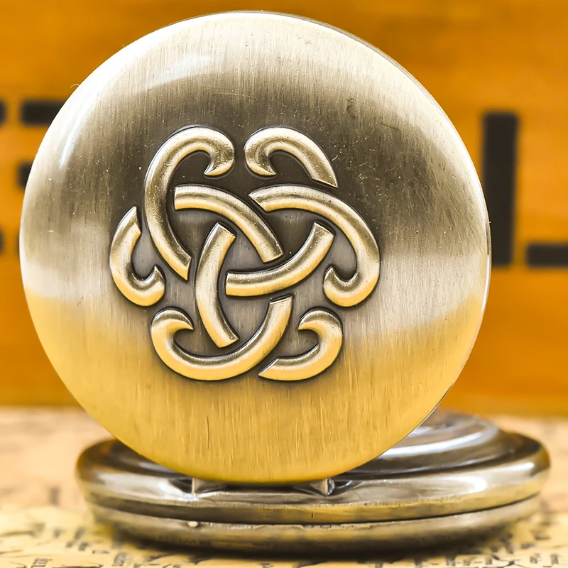 Retro Bronze Steampunk Flip-Top Male And Female Student Gifts Quartz Necklace Celtic Knot Commemorative Pocket Watch