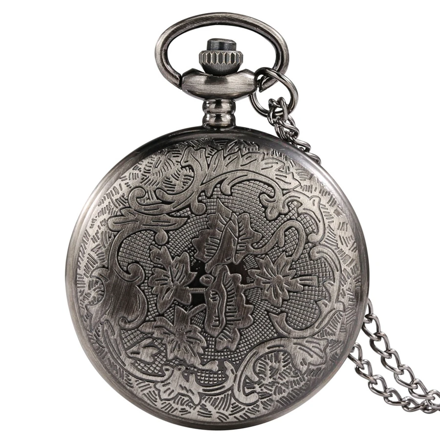 Antique Hollow Love Heart Cartoon Theme Quartz Pocket Watch Dome Kano Women Cosplay Fans Fashion Sweater Chain Necklace Pendant