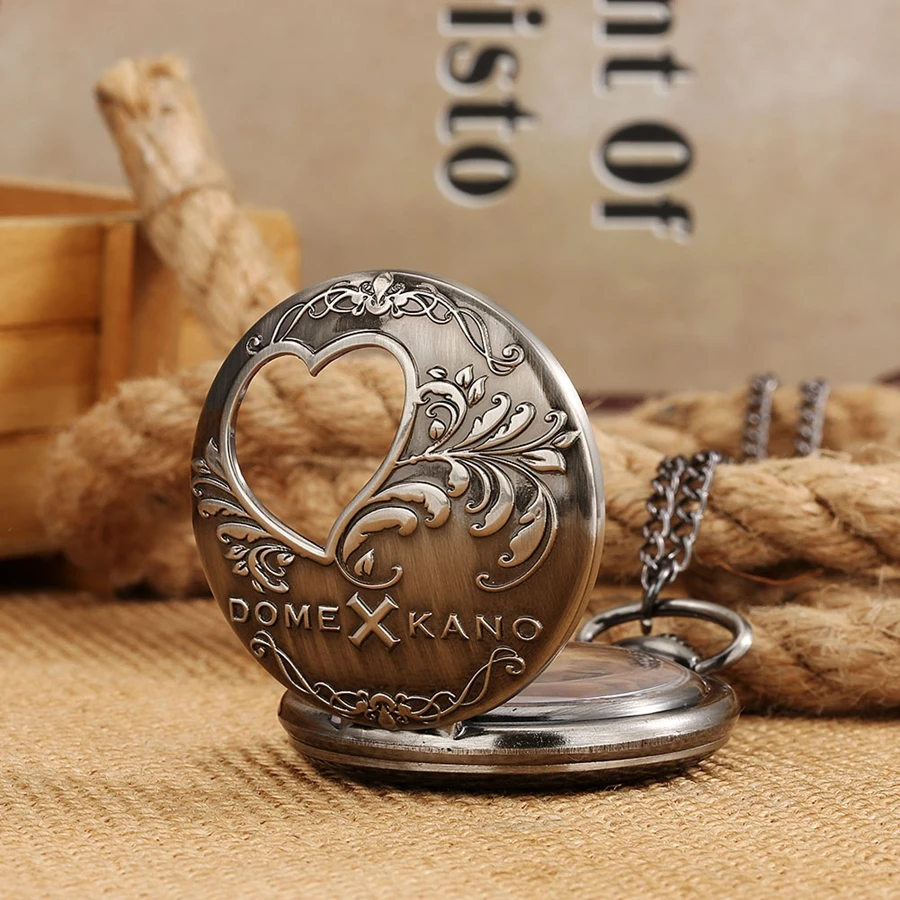 Antique Hollow Love Heart Cartoon Theme Quartz Pocket Watch Dome Kano Women Cosplay Fans Fashion Sweater Chain Necklace Pendant