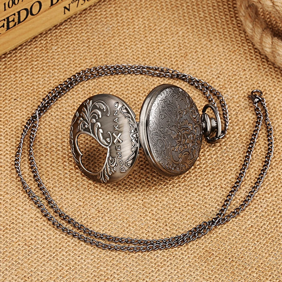 Antique Hollow Love Heart Cartoon Theme Quartz Pocket Watch Dome Kano Women Cosplay Fans Fashion Sweater Chain Necklace Pendant