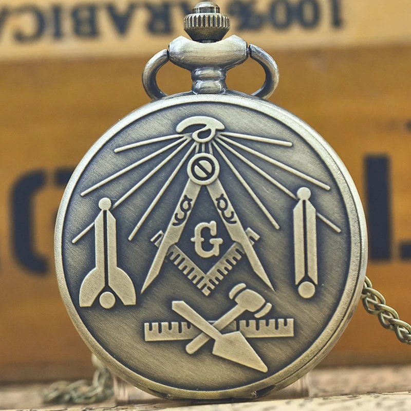 Vintage Charm Neutral Fashion Tool Carving Quartz Steampunk Pocket Watch Men's and Women's Necklace Pendant Gift