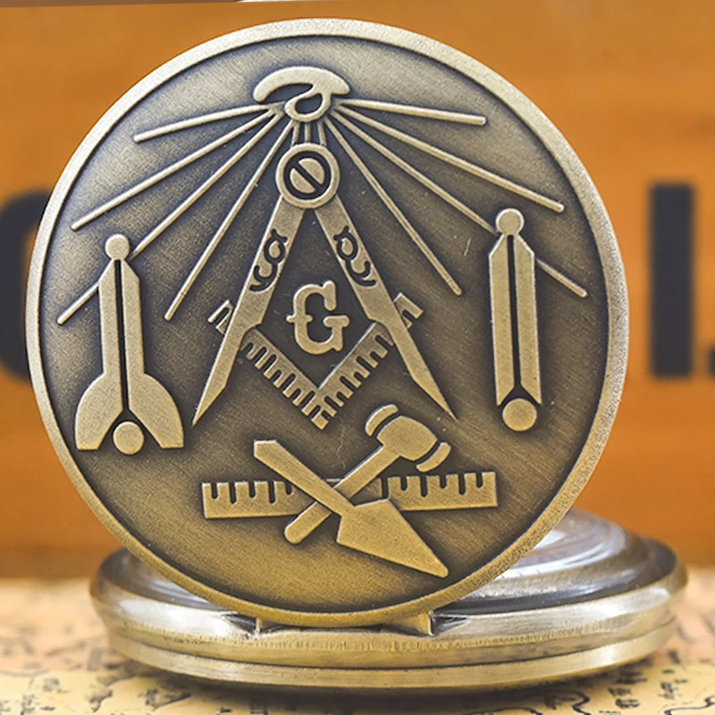 Vintage Charm Neutral Fashion Tool Carving Quartz Steampunk Pocket Watch Men's and Women's Necklace Pendant Gift