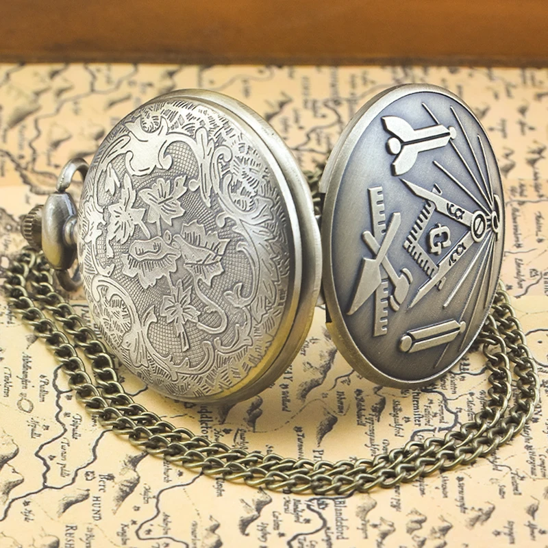 Vintage Charm Neutral Fashion Tool Carving Quartz Steampunk Pocket Watch Men's and Women's Necklace Pendant Gift