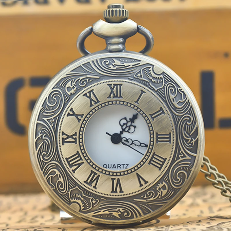 Retro Charm Neutral Fashion Hollow Roman Digital Carving Quartz Pocket Watch Steampunk Men's and Women's Necklace Pendant Gift