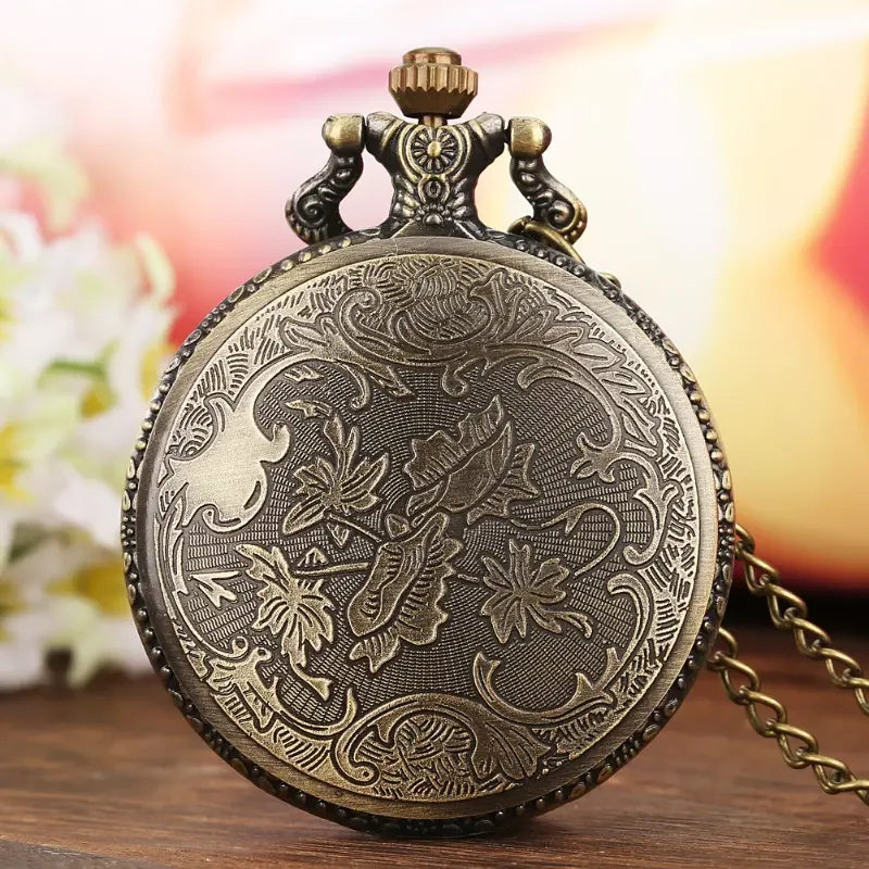 Vintage Bronze London Quartz Pocket Watch Arabic Numerals Face Nostalgic Necklace Pendant Gift Series
