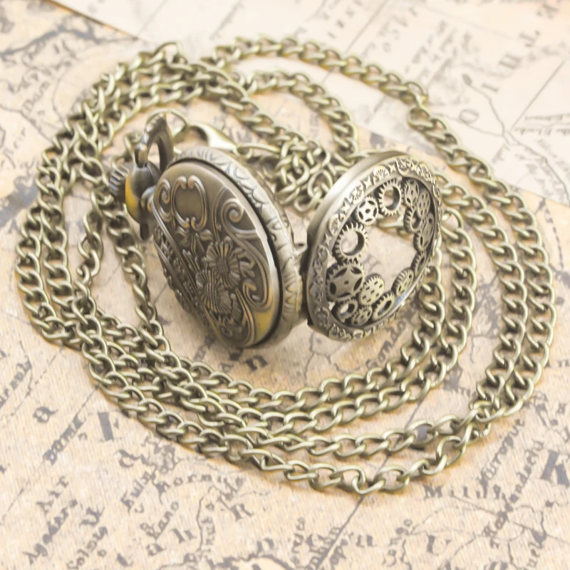 Vintage Bronze Steampunk Gear Carving Small Pocket Quartz Pocket Watch Necklace Pendant Clock Chain Men's and Women's Gifts