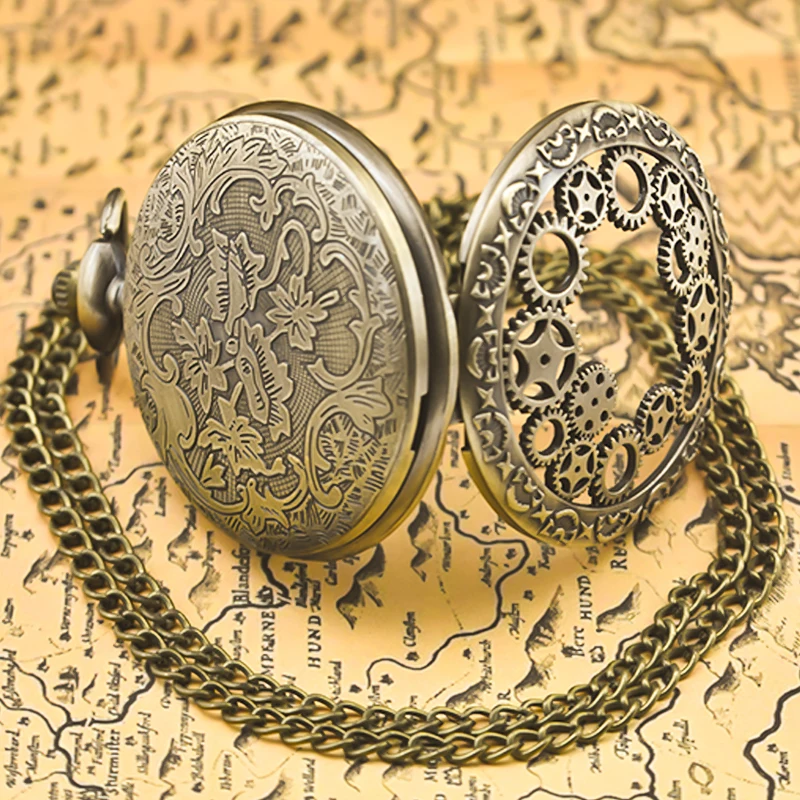 Retro Charm Neutral Fashion Hollow Gear Carving Quartz Steampunk Pocket Watch Men's and Women's Necklace Pendant Gift