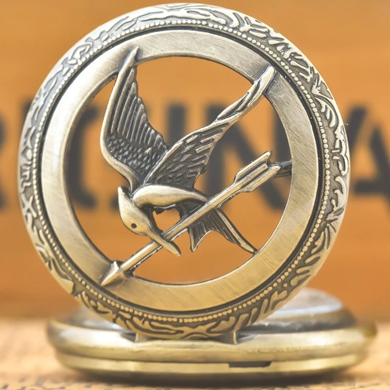Retro Charm Neutral Fashion Hollow Bird Carving Quartz Steampunk Pocket Watch Men's and Women's Necklace Pendant Gift