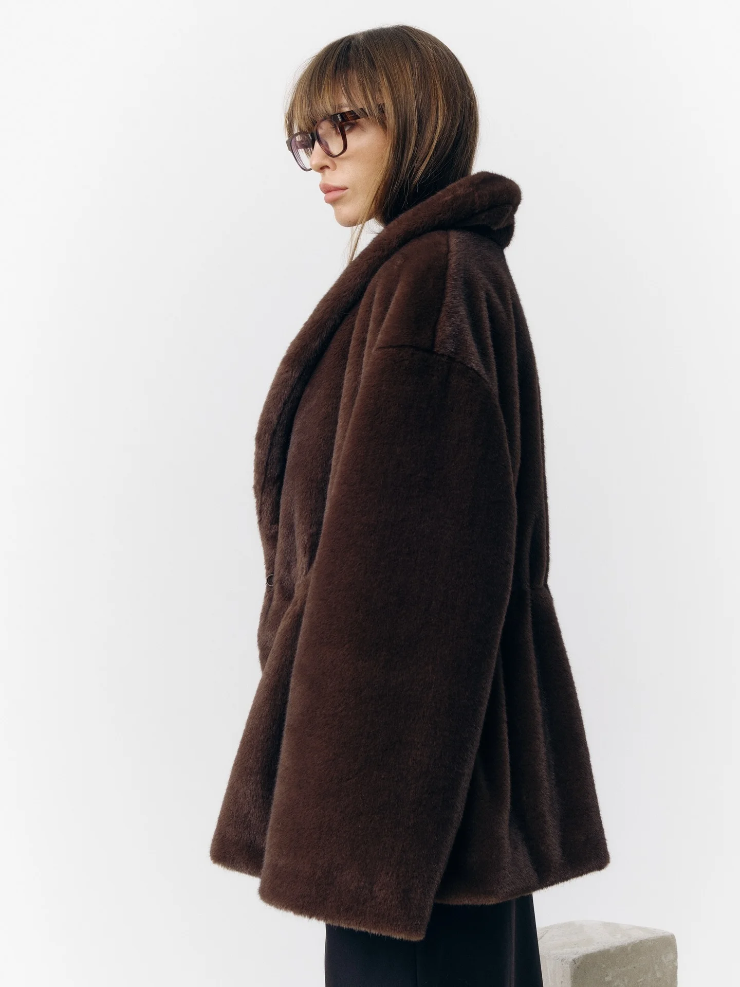 Fashion Mixed Color Lapel Collar Woman Long Coat Elegant Full Sleeve Loose Overcoat New Winter Lady High Street Faux Fur Jacket