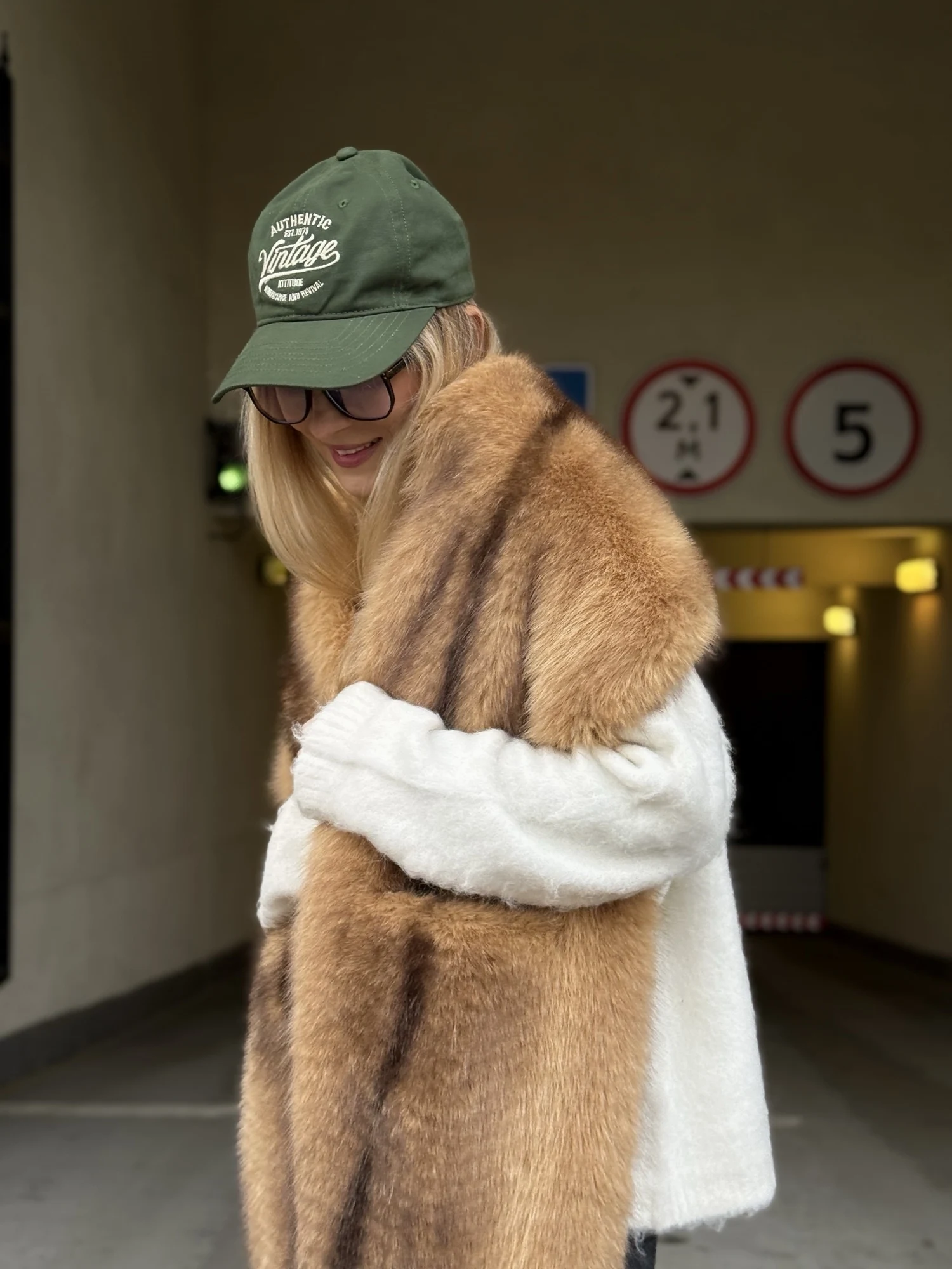 PUAL 2026 Brand Fashion Faux Fur Scarf for Woman Autumn Winter Fluffy Striped Eco Fox Fur Neckerchief Luxury Shawl Scarves