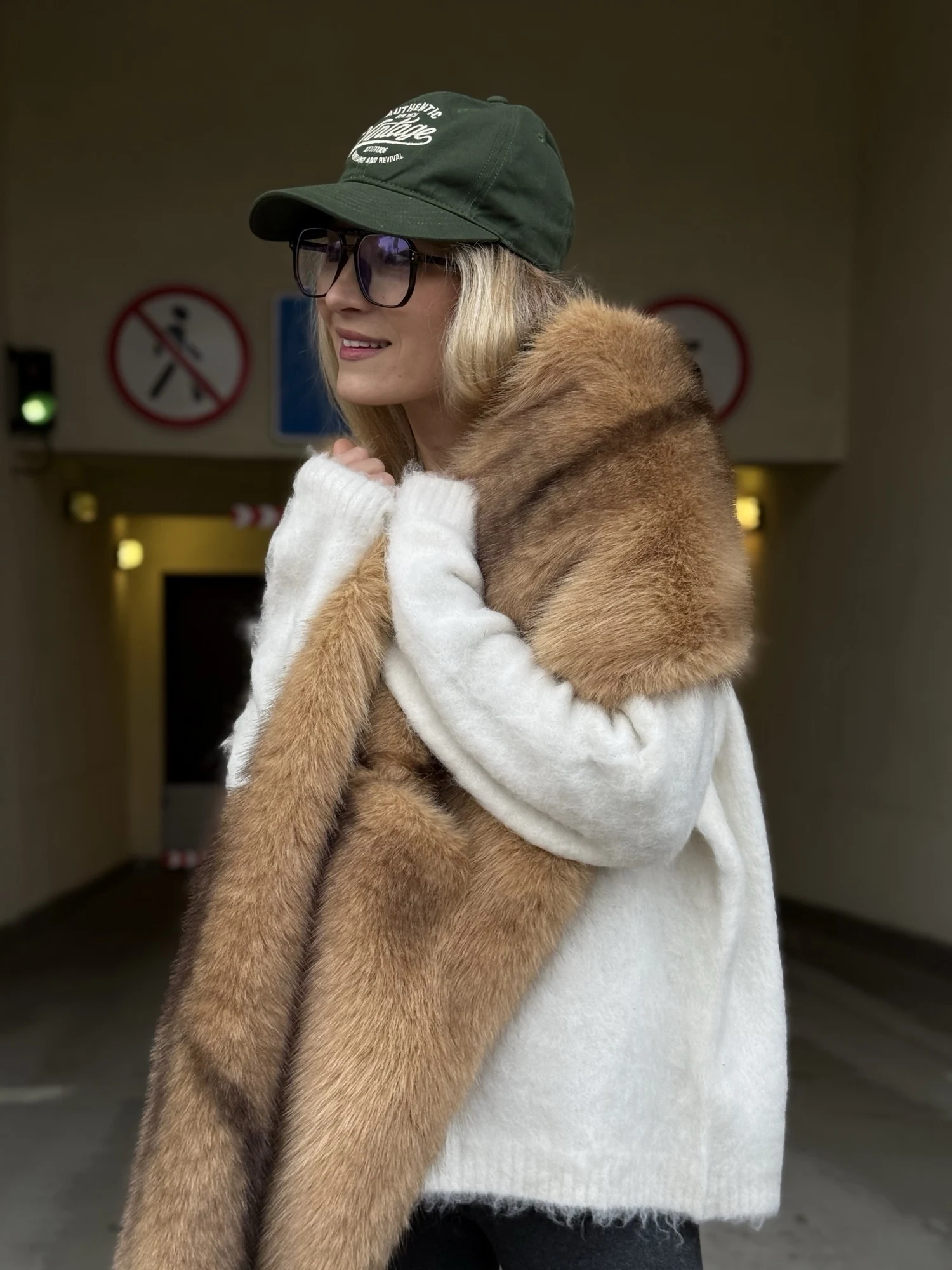 PUAL 2026 Brand Fashion Faux Fur Scarf for Woman Autumn Winter Fluffy Striped Eco Fox Fur Neckerchief Luxury Shawl Scarves
