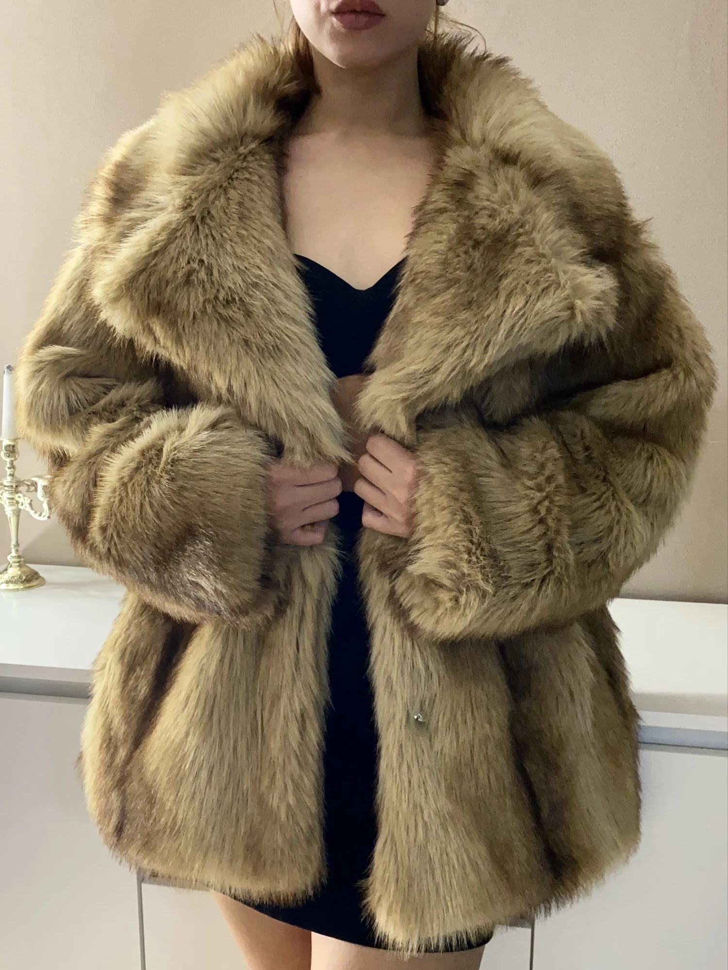 PUAL Luxury Brand Fashion Women Yellow Striped Faux Fur Jacket Coat Chic Girls 2025 Winter Oversized Warm Outerwear Overcoat