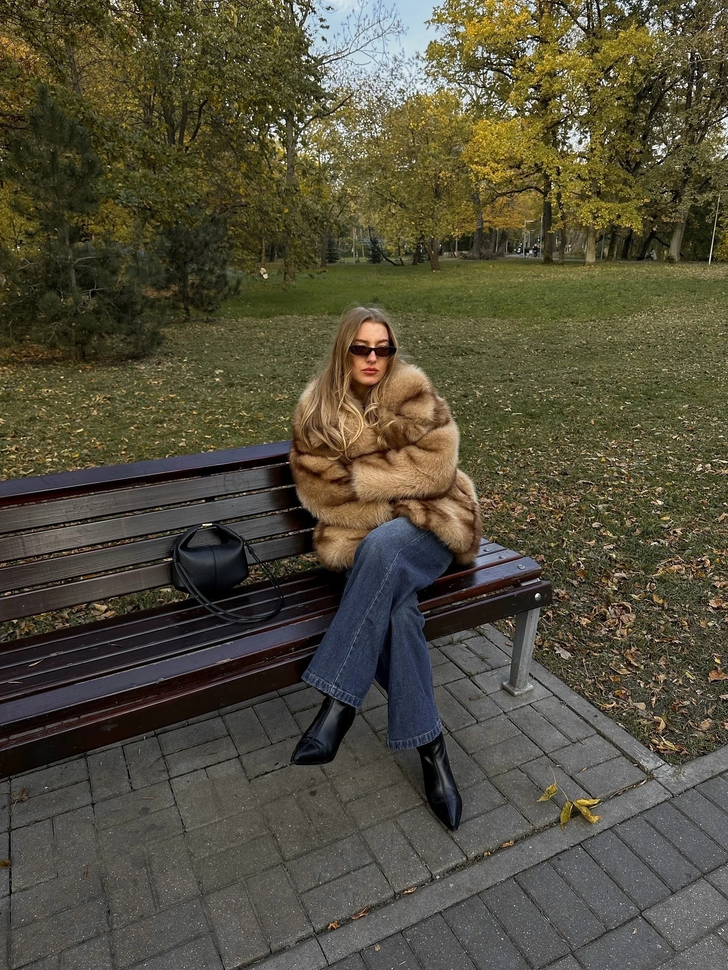 PUAL Luxury Brand Fashion Women Yellow Striped Faux Fur Jacket Coat Chic Girls 2025 Winter Oversized Warm Outerwear Overcoat