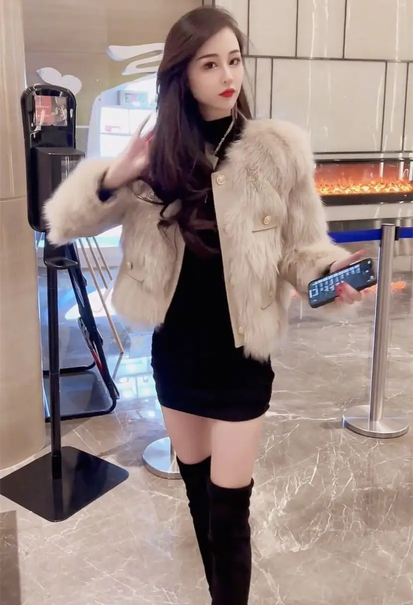 Women's Small fragrant style Fur Coat 2026 Autumn/Winter New Imitation Fox Fur Coats Fashion Korean Edition Thick Short Outwear