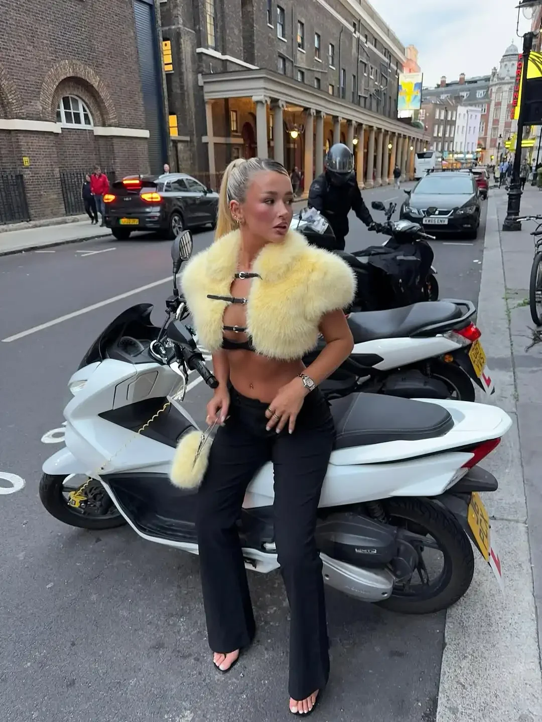 Chic Fluffy Women Fake Fur Jacket Lapel Collar Short Sleeve Lace Up Buckles Cardigan Tops Casual Warm Street Daily Winter Vests