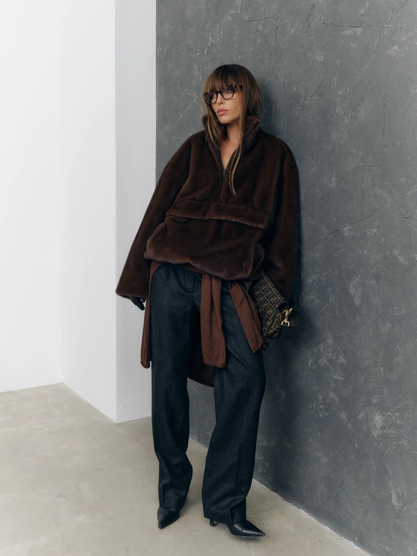 2025 Designer Faux Fur Coat, New Winter Style, Warm Pullover Zipper Top Simple Stylish And Elegant