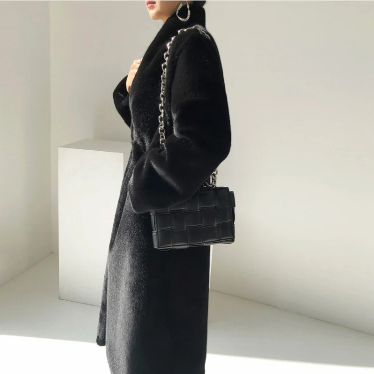 Lautaro Winter Long Black Luxury Elegant Stylish Thick Warm Fluffy Hairy Soft Faux Mink Fur Coat Women Stand Collar Sashes 2023