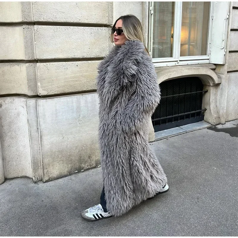 Winter Faux Fur Long Coat Women Vintage Full Sleeve Pocket Lapel Thicken Warm Outwear Female 2026 Fashion Urban Streetwear Lady