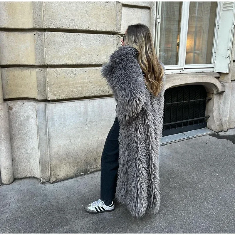 Winter Faux Fur Long Coat Women Vintage Full Sleeve Pocket Lapel Thicken Warm Outwear Female 2026 Fashion Urban Streetwear Lady
