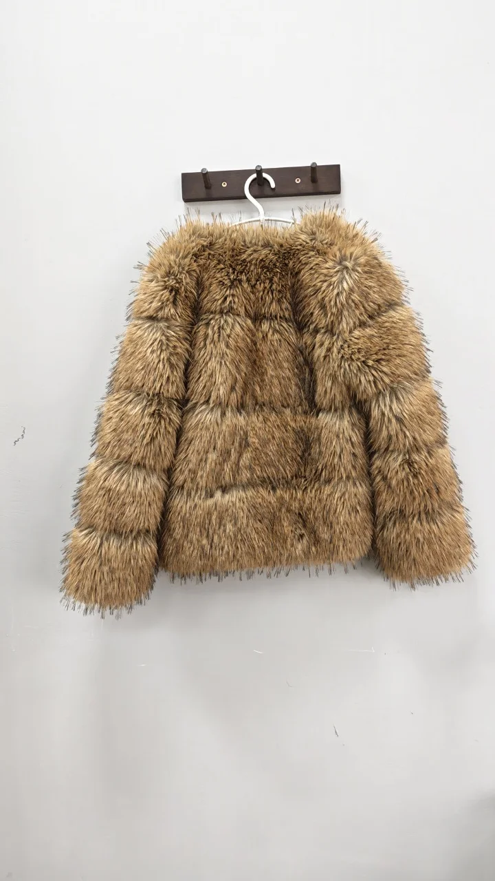 Fashion Faux Fur Short Coat Women's Brown Beige Contrast Color Long Sleeve Warm Winter Jacket 2026 Spring New Casual Outerwear