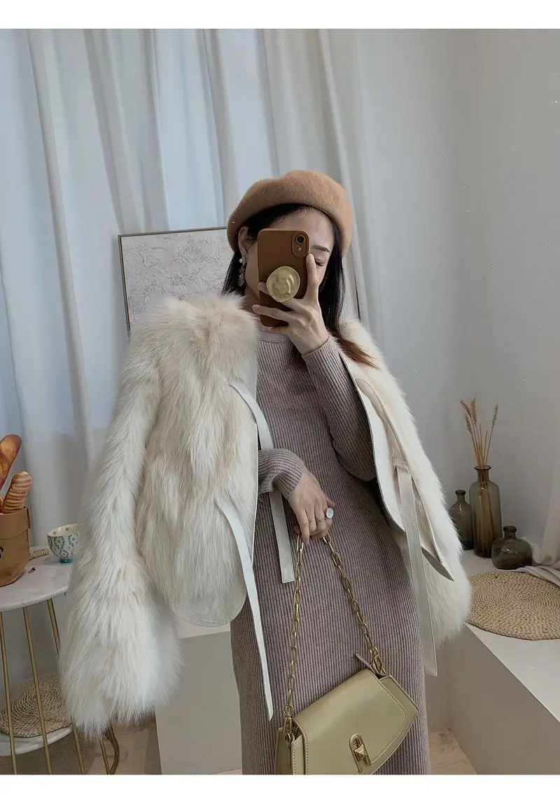 Imitation Fox Fur Grass Coat Women's Short 2026 Autumn/Winter New Korean Version Versatile Lace Up Thick Top Female Warm Outwear