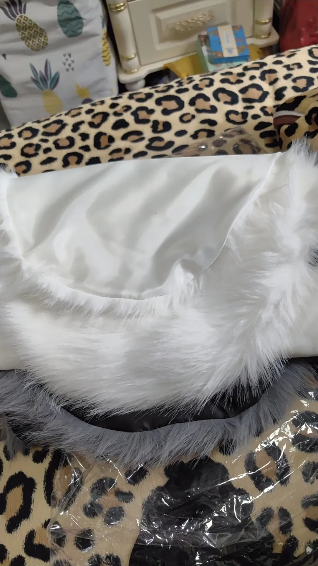 New Autumn Women Open Stitch Solid Color Shawls with Faux Fur Flocking Short Cape Female Winter Pashmina Wraps