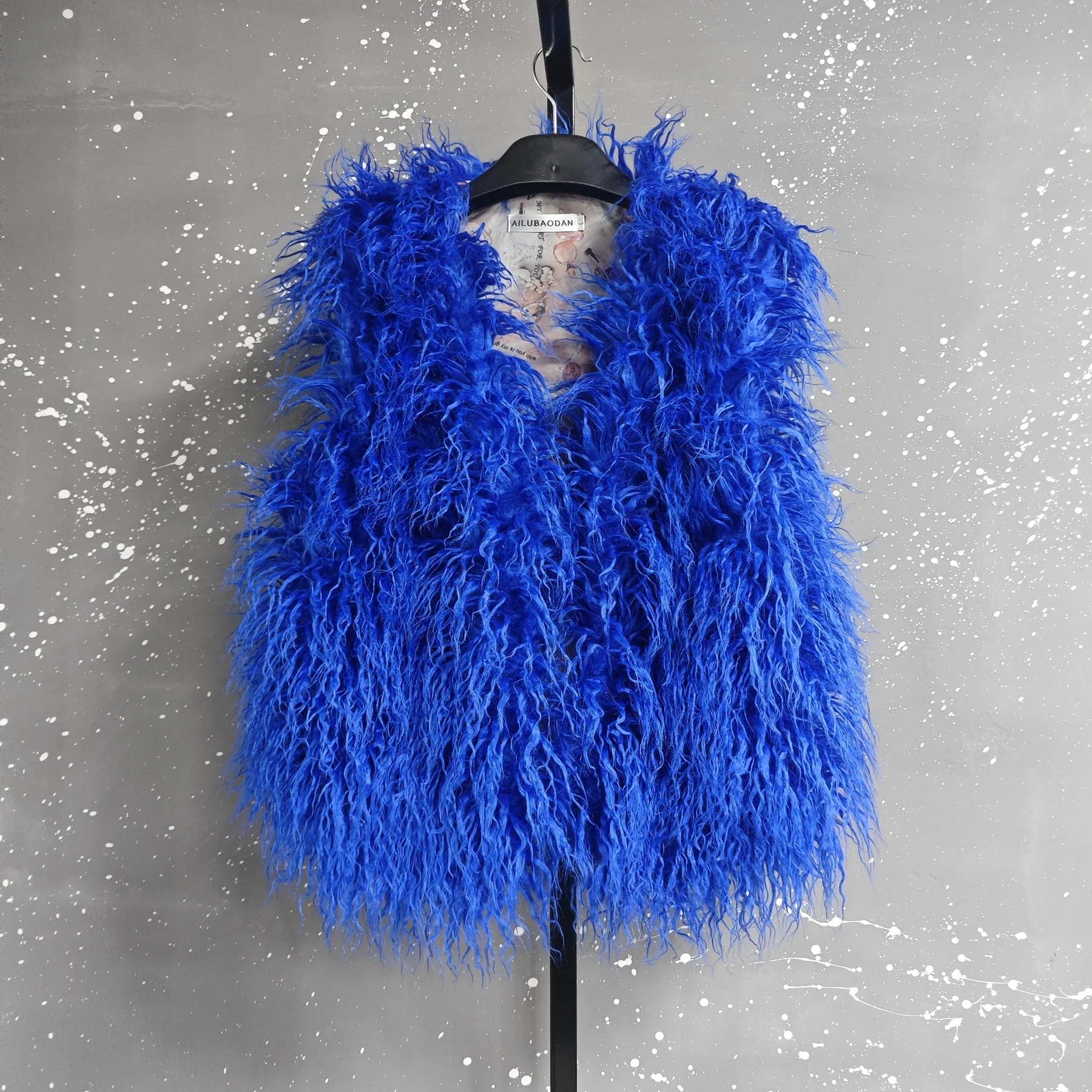 LANMREM 2026 Autumn Winter Eco-Friendly Fur Women's Vest Artificial Fur Lamb Wool Warm Sleeveless Coat Fashion Clothing 2DB4926