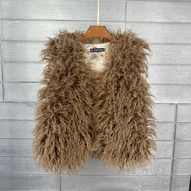 LANMREM 2026 Autumn Winter Eco-Friendly Fur Women's Vest Artificial Fur Lamb Wool Warm Sleeveless Coat Fashion Clothing 2DB4926