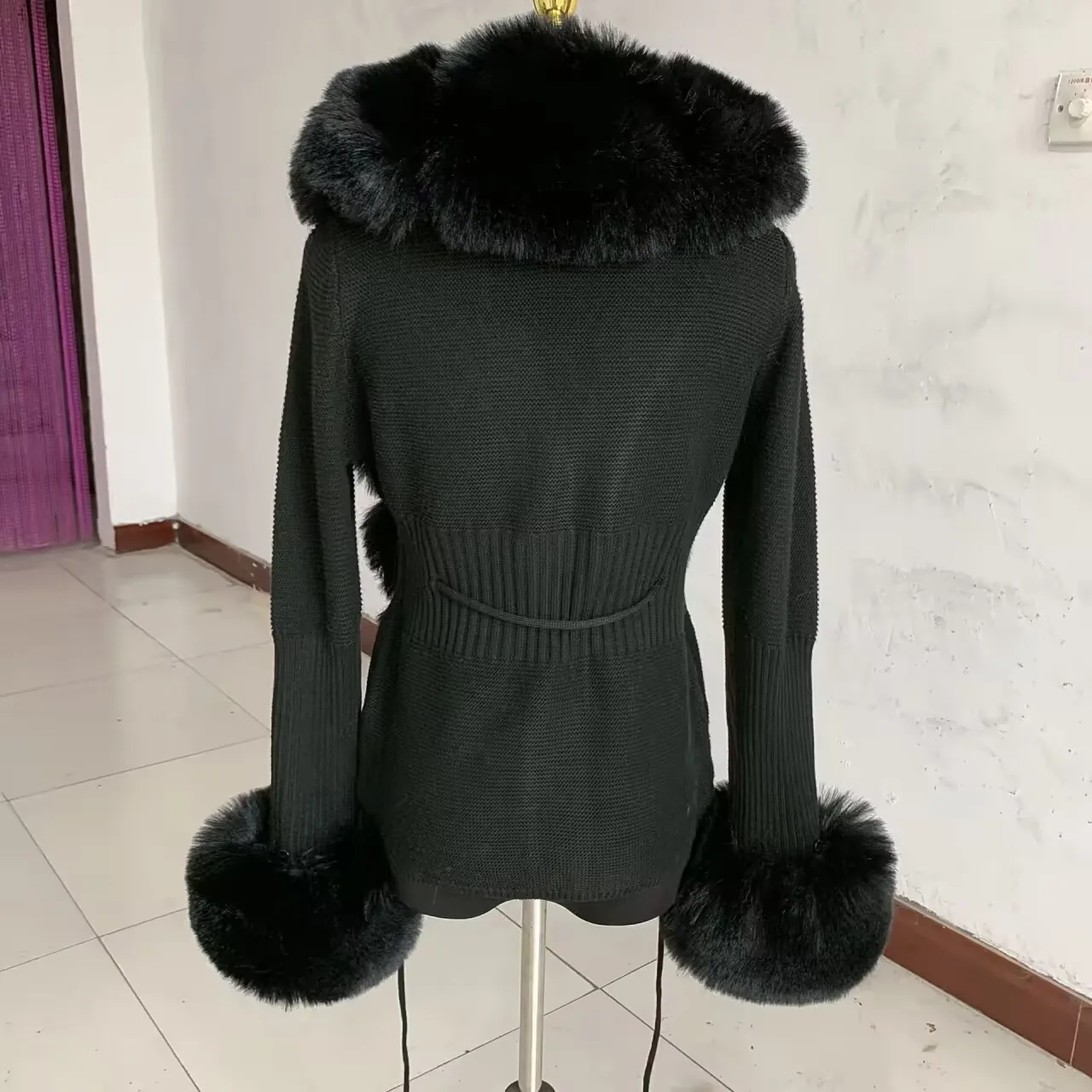 Women's Cropped Sweater Cardigan Spring Autumn Hot Sale Faux Fur Knit Sweater Cardigan with Faux Fox Fur Coat Collar Ladies