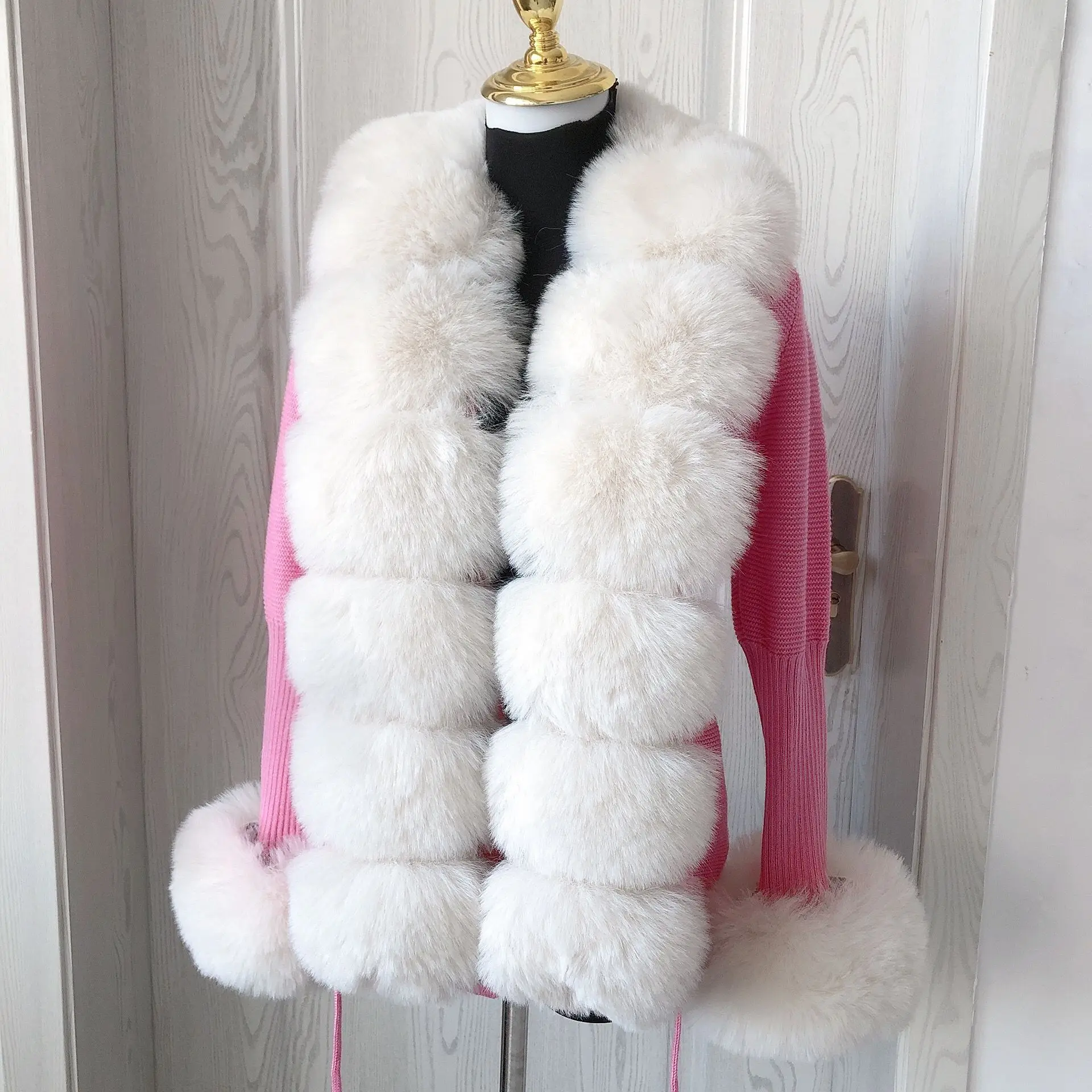 Women's Cropped Sweater Cardigan Spring Autumn Hot Sale Faux Fur Knit Sweater Cardigan with Faux Fox Fur Coat Collar Ladies