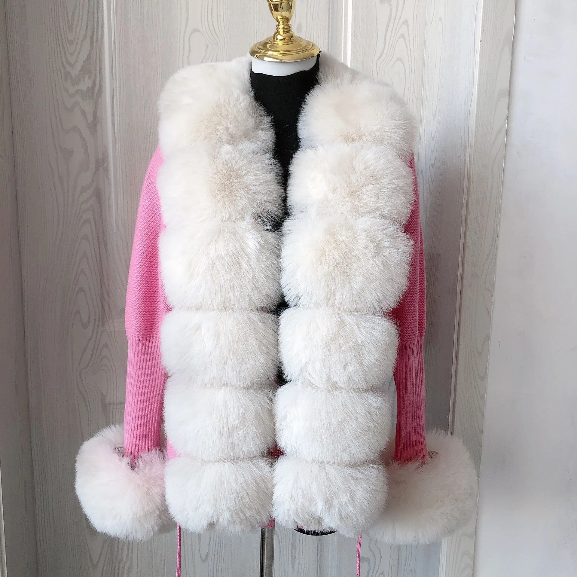 Women's Cropped Sweater Cardigan Spring Autumn Hot Sale Faux Fur Knit Sweater Cardigan with Faux Fox Fur Coat Collar Ladies