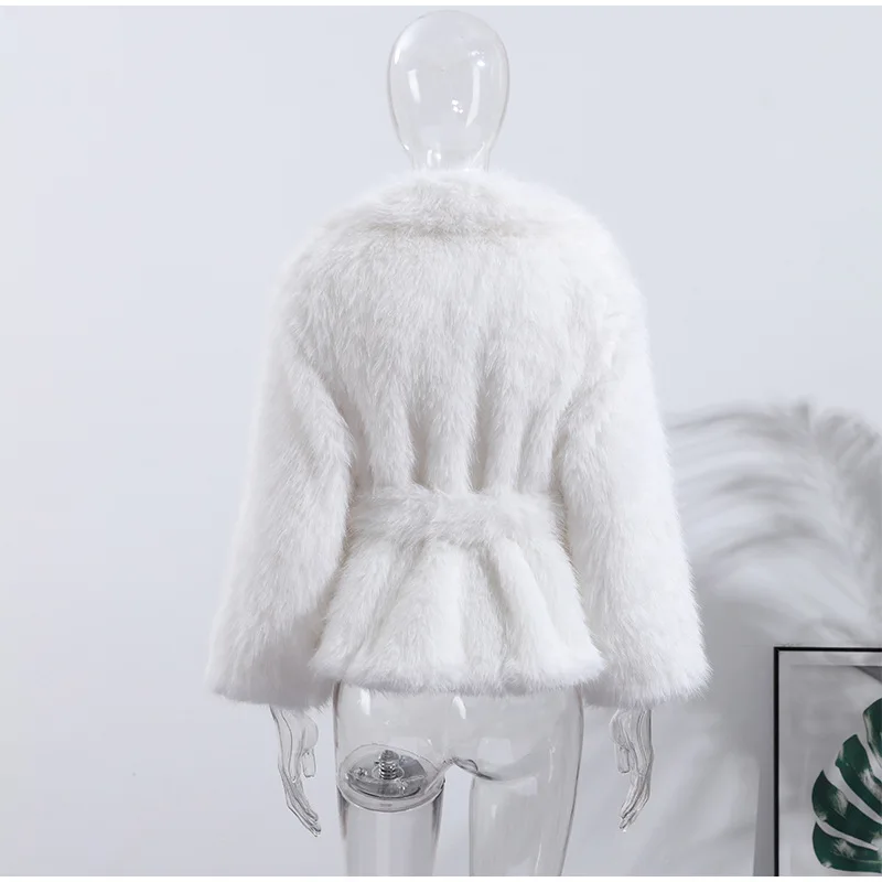 Thick Warm Faux Fur Coat for Women With Belt Turn Down Collar Fur Parkas 2025 New Winter Short Loose Fluffy Outerwear