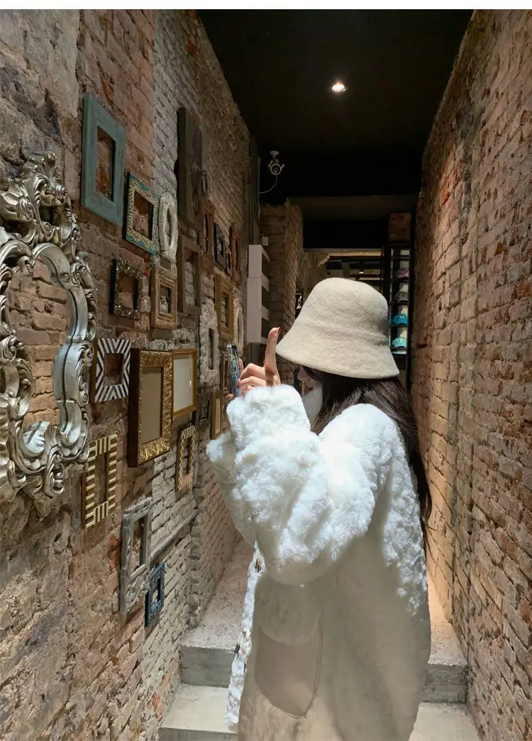 Winter Woman Fluffy Lamb's Fur Coat Warm Faux Fur Coat Collar Short Outerwear Coat Cowl Button Korean Fur Jackets New