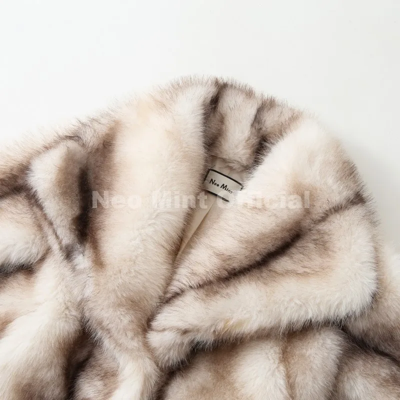 Neo Mint 2025 Winter Exclusive Striped Faux Fur Jacket Women Overcoat Brand Blogger Fashion Fluffy Fox Fur Collar Coat Outerwear