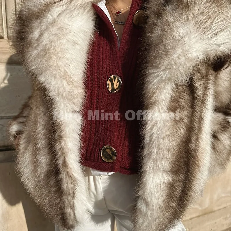 Neo Mint 2025 Winter Exclusive Striped Faux Fur Jacket Women Overcoat Brand Blogger Fashion Fluffy Fox Fur Collar Coat Outerwear