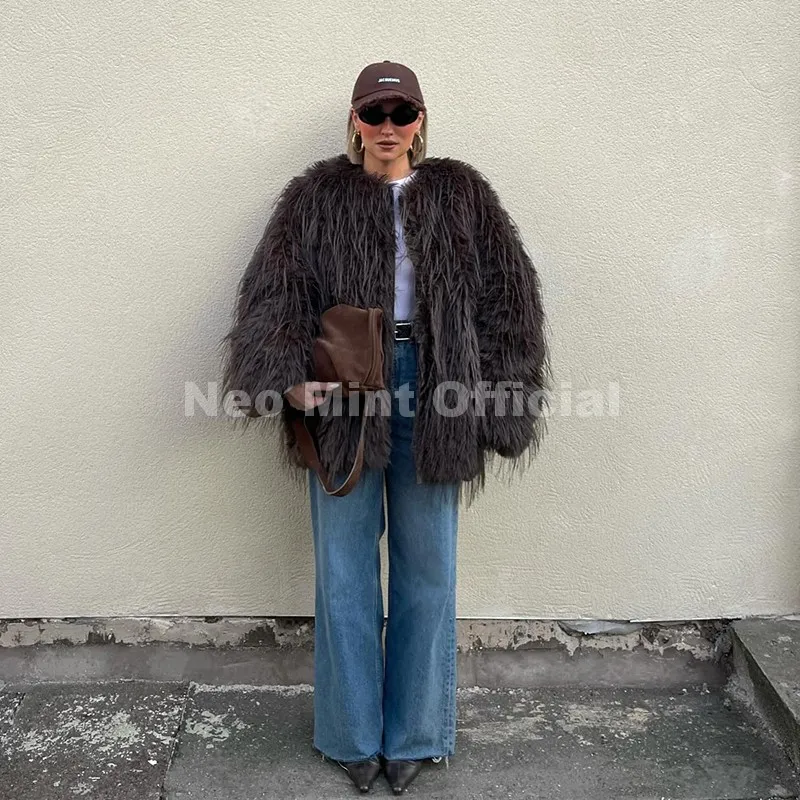 Neo Mint Ins Brand Fashion 2025 Winter Chocolate Brown Oversized Faux Fur Coat Women Fluffy Tassles Jacket Thick Chunky Overcoat
