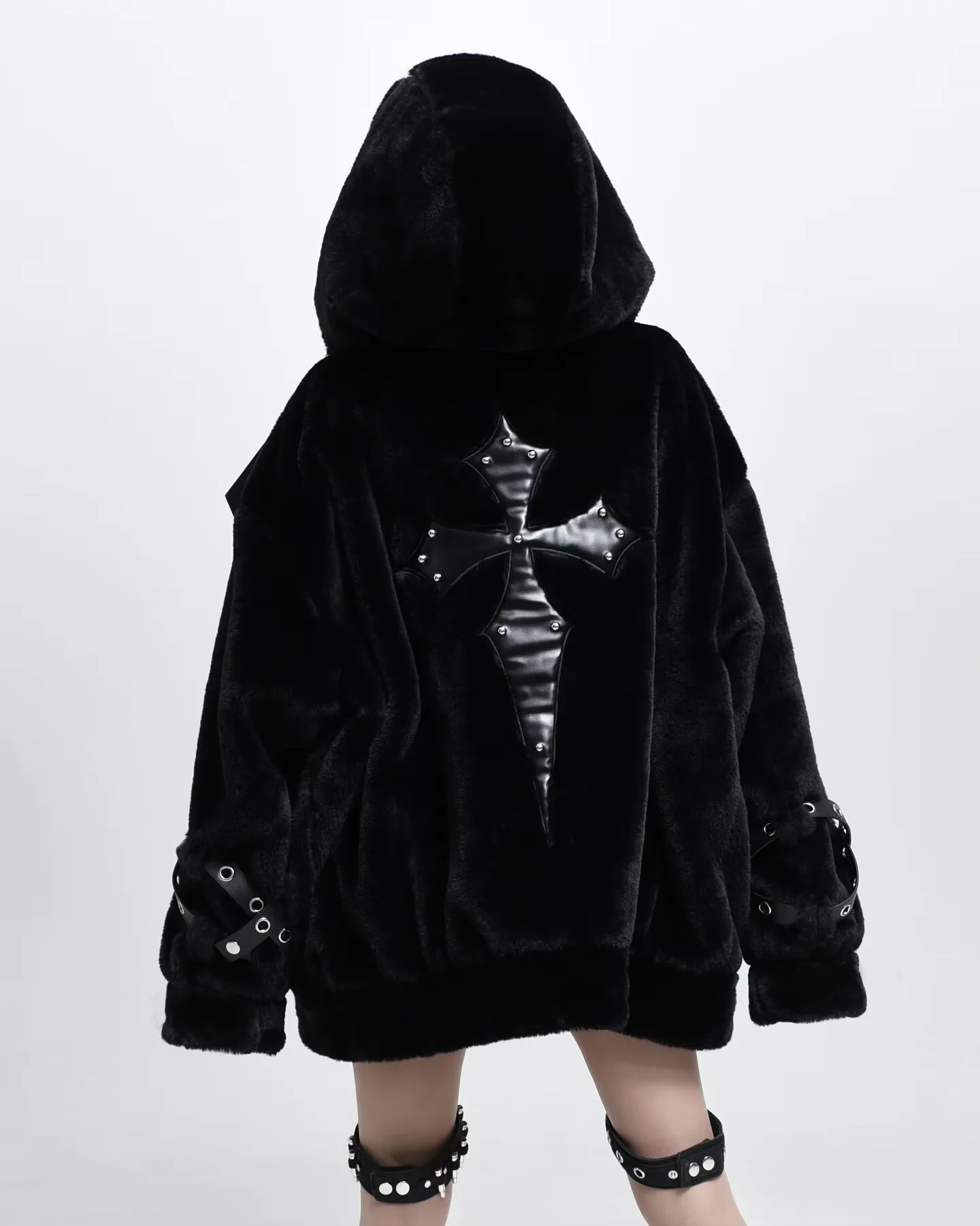 Lautaro Autumn Winter Thick Warm Faux Fur Coat Women with Hood Zipper Luxury Japanese Style Punk Harajuku Fluffy Jacket 2026