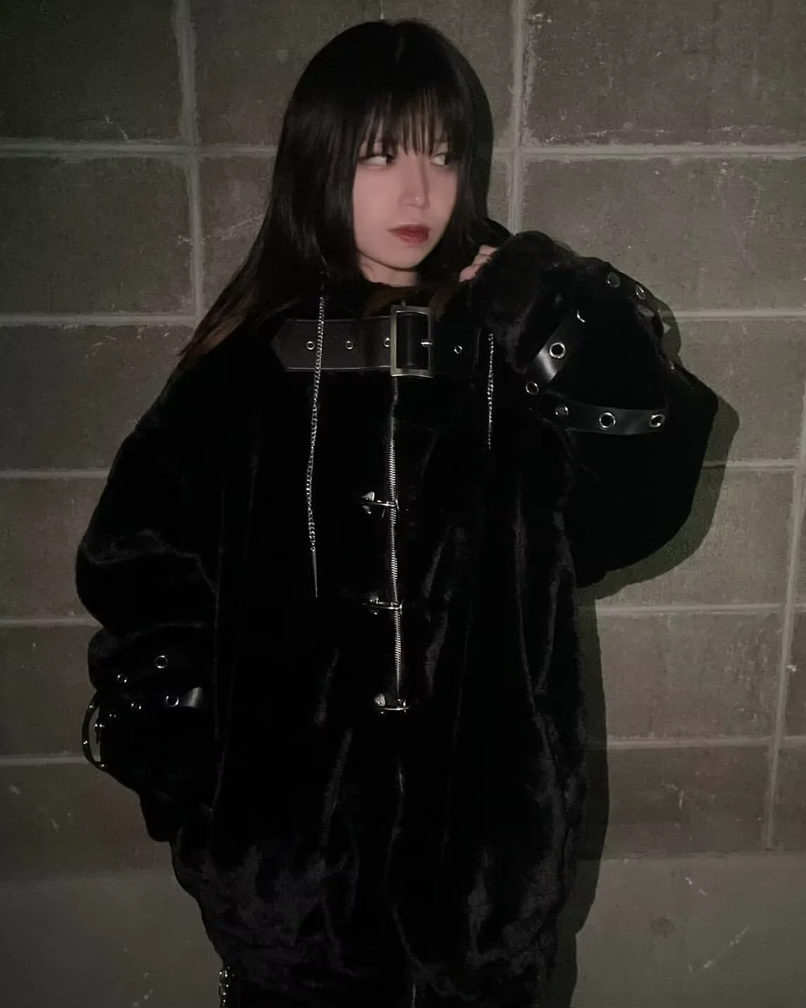 Lautaro Autumn Winter Thick Warm Faux Fur Coat Women with Hood Zipper Luxury Japanese Style Punk Harajuku Fluffy Jacket 2026