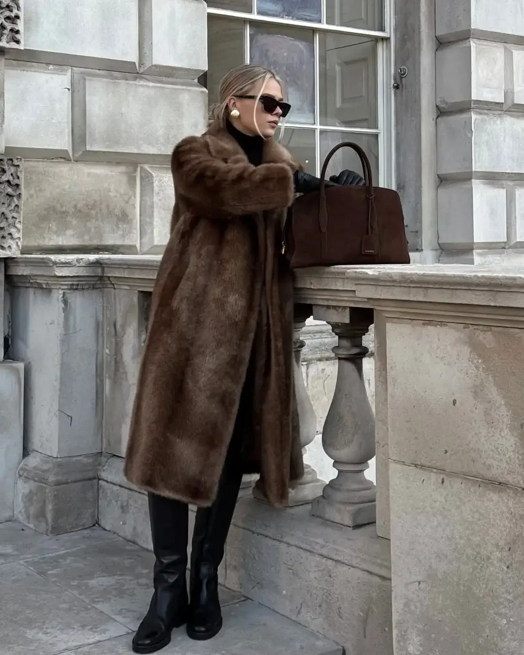 Chic Brown Faux Fur Overcoat Women Casual Luxury Lapel Long Sleeve Fluffy Coat Winter Female Thicken Warm High Street Outwear