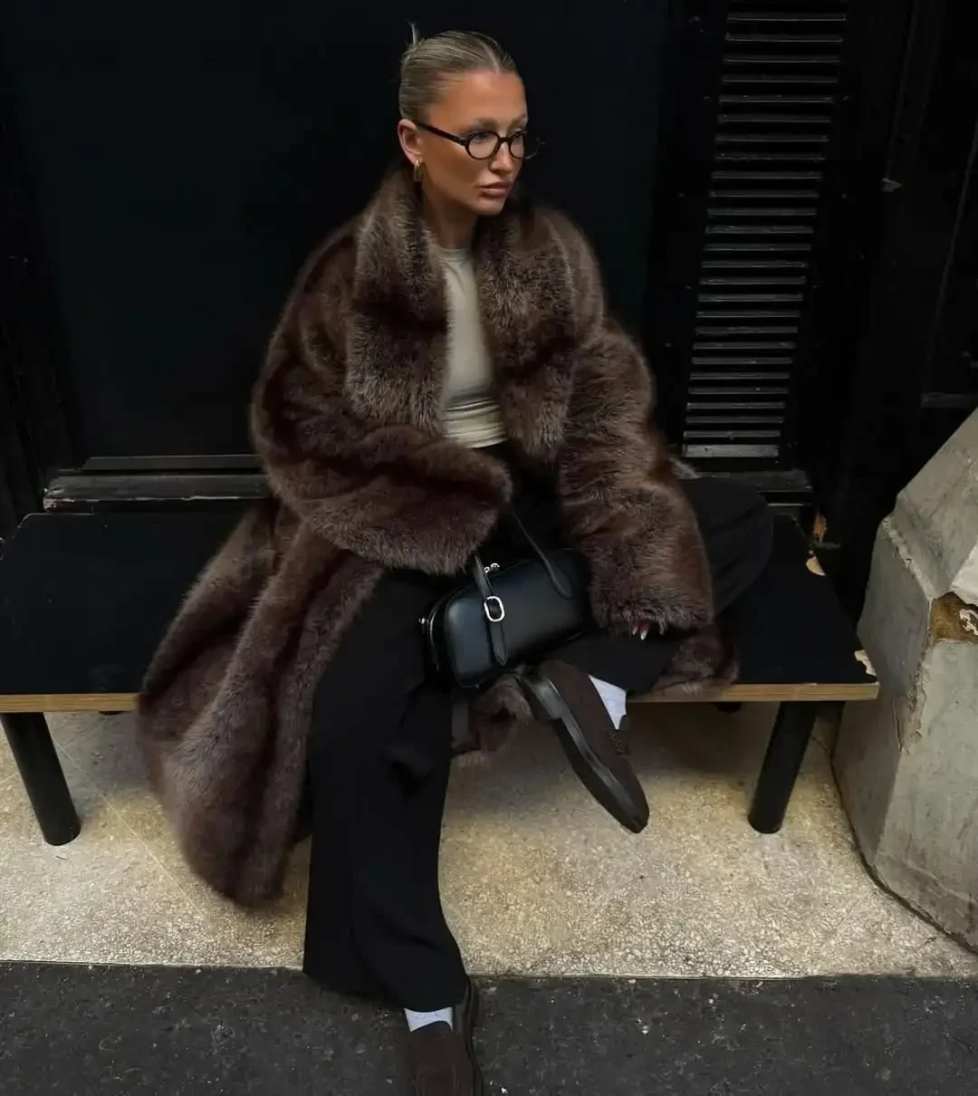 Chic Brown Faux Fur Overcoat Women Casual Luxury Lapel Long Sleeve Fluffy Coat Winter Female Thicken Warm High Street Outwear