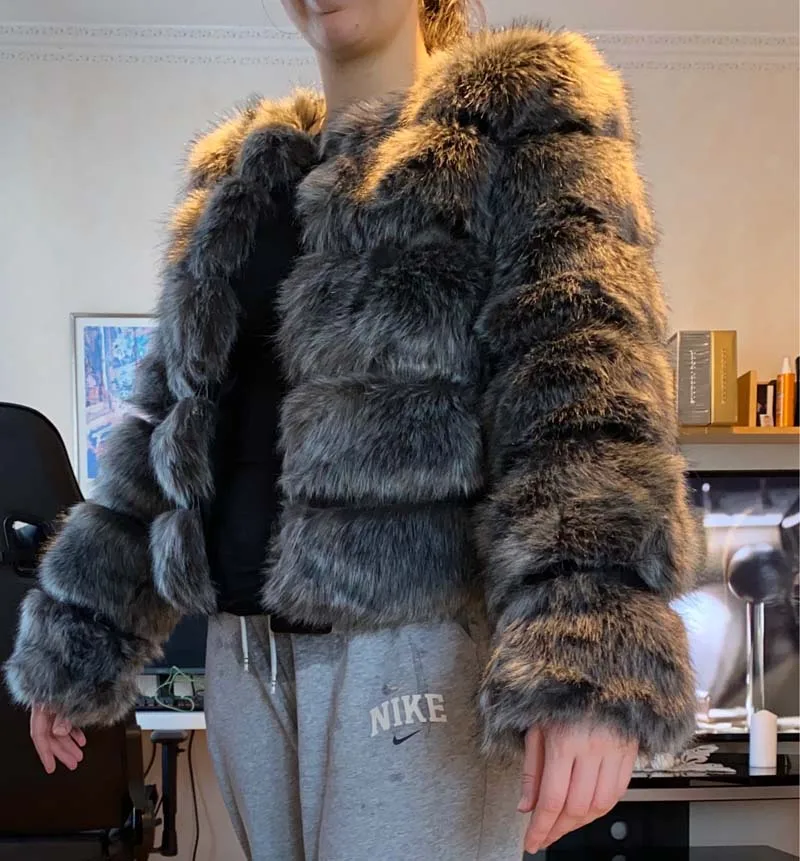 ZADORIN Long Sleeve Faux Fox Fur Coat Women Winter Fashion Thick Warm Fur Coats Outerwear Fake Fur Jacket Woman Clothing