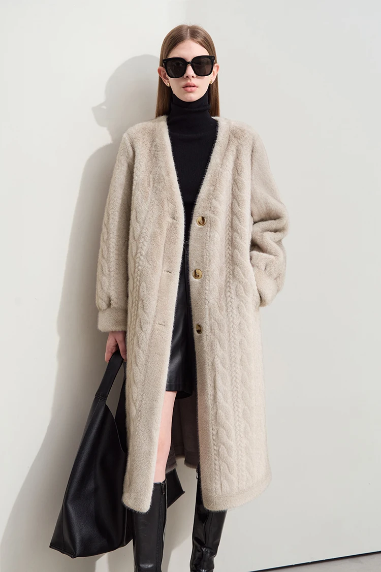 AMII Minimalist Fur Coats Woman 2026 Winter New Warm V-neck Pocket Women's Clothing Elegant Female Long Fur Outerwear 12424023