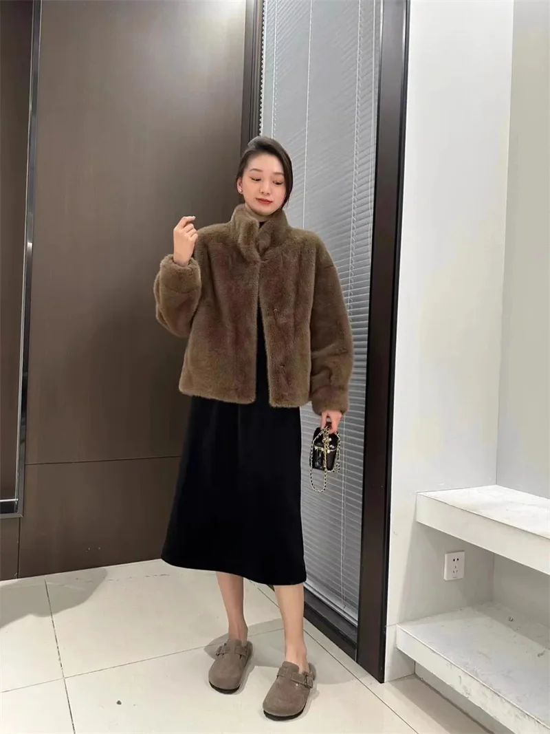 New 2027Fur Jacket Fashion Short Mink Coat High-Quality Mink Fur Coat Women Autumn Winter Temperament Mao Mao Outwear Ladies Top