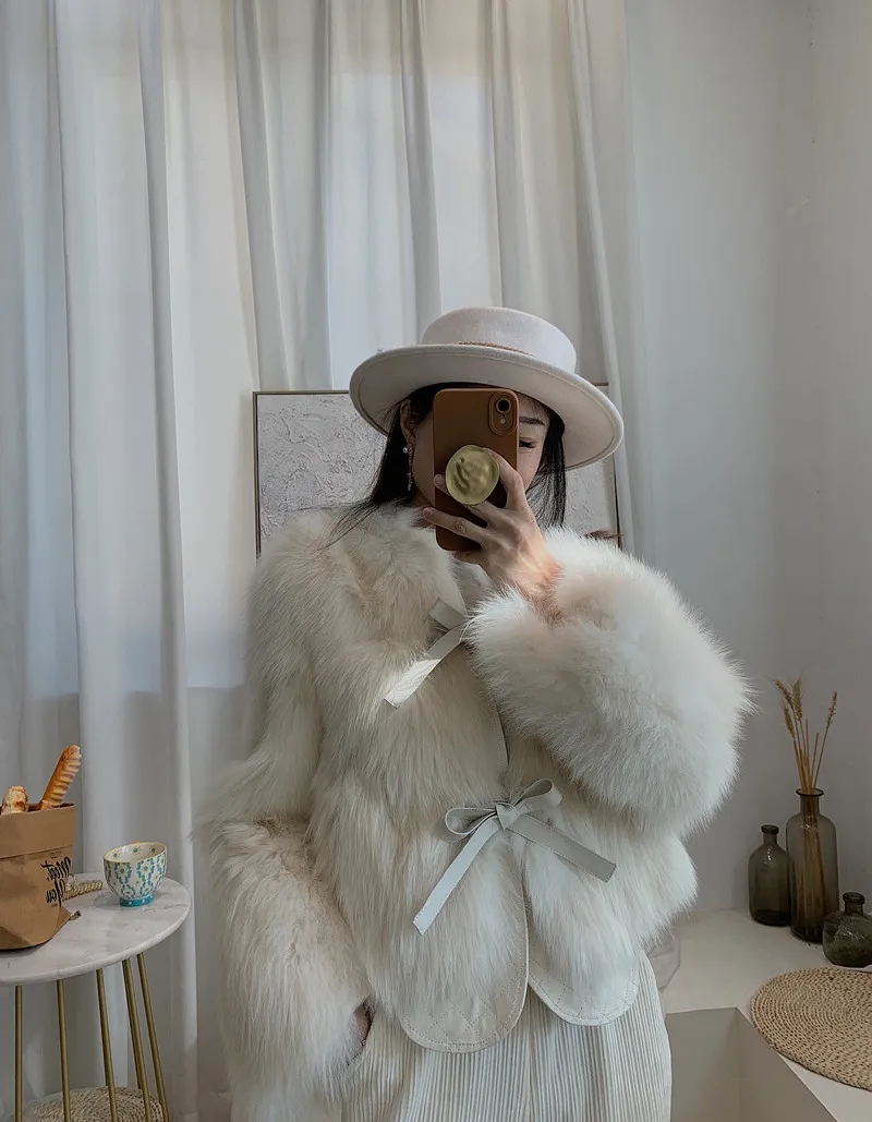 Autumn Winter Women Imitation Fox Fur Coat 2025 New Light Luxury Lace-Up Women'S Fur Coat Top Women Loose Fashion Fur Jacket