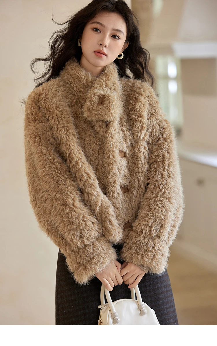 MISHOW American Vintage Faux Fur Jacket Women 2024 Winter Warm Thickened Turn Down Collar Fur One Reversible Jacket MXD55W0648