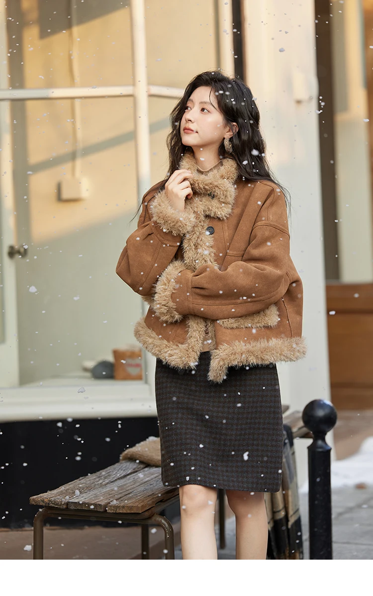 MISHOW American Vintage Faux Fur Jacket Women 2024 Winter Warm Thickened Turn Down Collar Fur One Reversible Jacket MXD55W0648