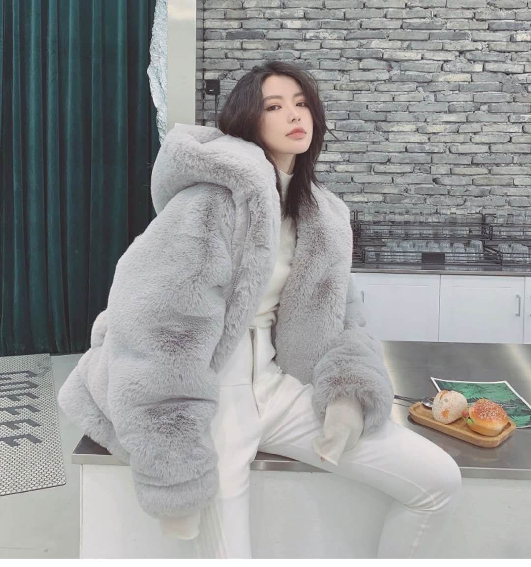 Korean Thickened Mink Velvet Coat Women Winter Clothes New Jacket Version Loose Imitation Rabbit Fur Plush Hooded Fur Coat