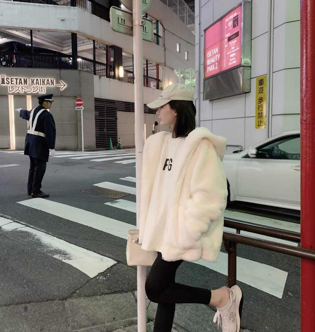 Korean Thickened Mink Velvet Coat Women Winter Clothes New Jacket Version Loose Imitation Rabbit Fur Plush Hooded Fur Coat
